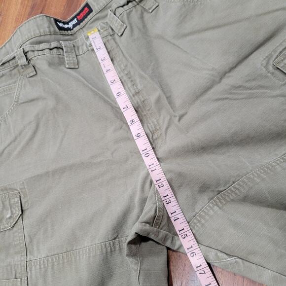 Wrangler Riggs Workwear Ripstop Cargo Pockets Hammer Loop Reinforced Knees 44x32 - Picture 8 of 9
